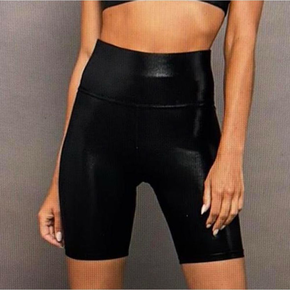 CARBON 38 Woman Leggings Biker shorts size small